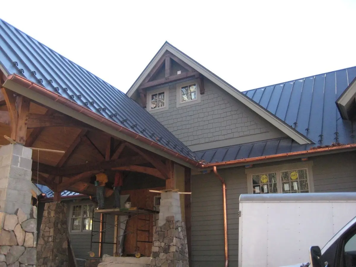 Craftsman Roofing team delivering quality roofing work in Melbourne Manor